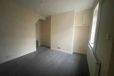 2 bedroom terraced house to rent, Garnett Street, Lancashire BB3