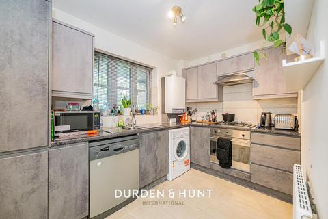 2 bedroom apartment for sale, 71 Aldersbrook Road, Wanstead E12