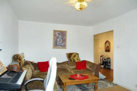 1 bedroom apartment to rent, Fontley Way, Roehampton, SW15