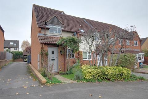 2 bedroom end of terrace house for sale, Russett Way, Newent