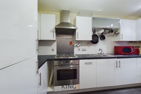 2 bedroom flat for sale, Spectre Court, Hatfield, AL10