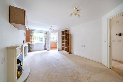 1 bedroom apartment for sale, Nanterre Court, Hempstead Road, Hertfordshire WD17