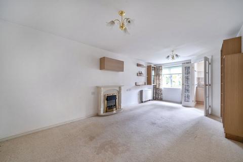 1 bedroom apartment for sale, Nanterre Court, Hempstead Road, Hertfordshire WD17