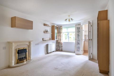 1 bedroom apartment for sale, Nanterre Court, Hempstead Road, Hertfordshire WD17