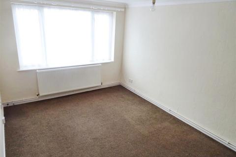 2 bedroom flat to rent, Leicester Street, Bulkington, Bedworth