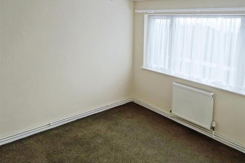 2 bedroom flat to rent, Leicester Street, Bulkington, Bedworth