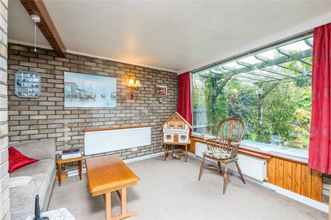 18 Dungannon Chase, Southend-on-sea, SS1 3NJ