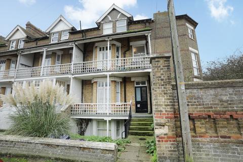 1 bedroom flat for sale, Cuthbert Road, Westgate-On-Sea, CT8