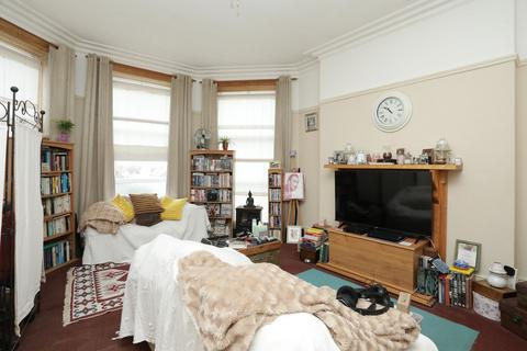 1 bedroom flat for sale, Cuthbert Road, Westgate-On-Sea, CT8