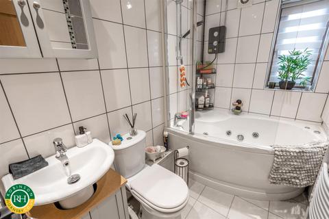 39 Clearwell Croft, Cusworth, Doncaster, DN5 8UL