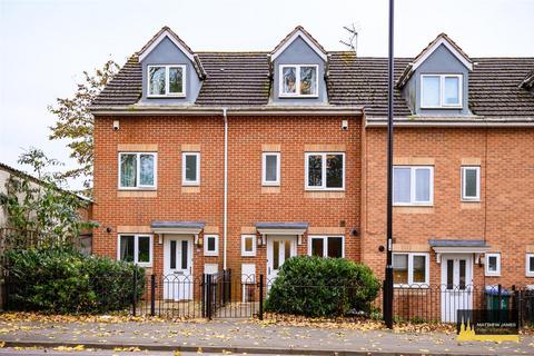 3 bedroom terraced house for sale, Thackeray Road, Stoke Heath, Coventry  * THREE DOUBLE BEDROOMS *