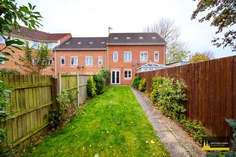 3 bedroom terraced house for sale, Thackeray Road, Stoke Heath, Coventry  * THREE DOUBLE BEDROOMS *