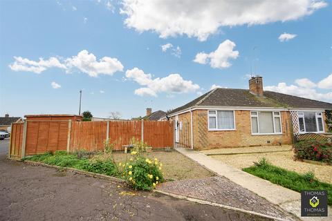 2 bedroom semi-detached bungalow for sale, Woolstrop Way, Quedgeley