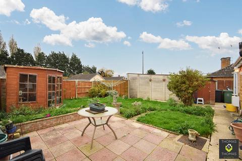 2 bedroom semi-detached bungalow for sale, Woolstrop Way, Quedgeley