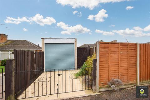 2 bedroom semi-detached bungalow for sale, Woolstrop Way, Quedgeley