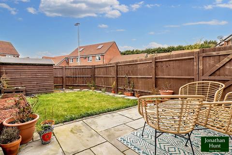 3 bedroom semi-detached house for sale, Cornwell Close, Buntingford SG9