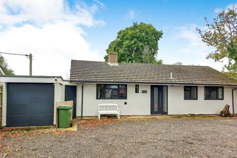 3 bedroom bungalow to rent, Morgay Wood Lane,, Three Oaks, Hastings, TN35