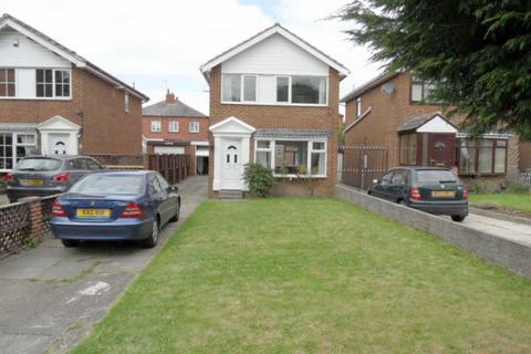 3 bedroom detached house to rent, Greenhill Chase, Wortley, Leeds