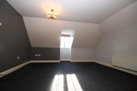 2 bedroom flat to rent, High Street, Kent ME10