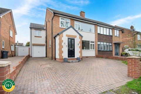 4 bedroom semi-detached house for sale, St. Wilfrids Road, Doncaster