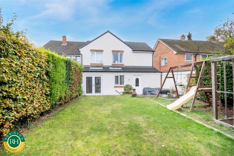 4 bedroom semi-detached house for sale, St. Wilfrids Road, Doncaster