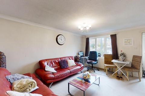 3 bedroom end of terrace house for sale, Gordon Close, Haywards Heath, RH16