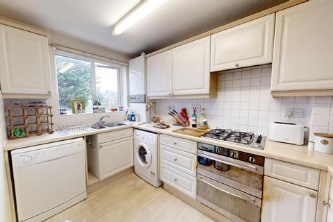 3 bedroom end of terrace house for sale, Gordon Close, Haywards Heath, RH16