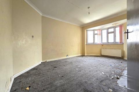 2 Alba Gardens, London, NW11 9NR