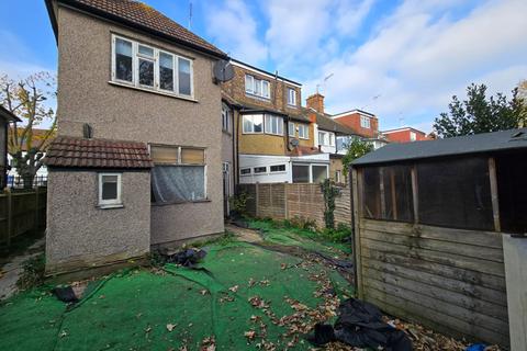 2 Alba Gardens, London, NW11 9NR