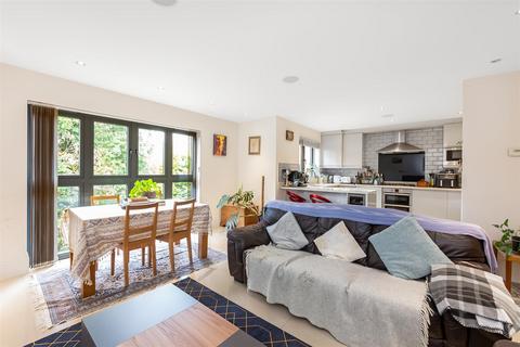 2 bedroom flat for sale, 23 Sydenham Hill, London SE26