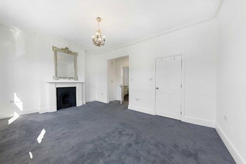 5 bedroom terraced house to rent, Hadyn Park Road, London W12