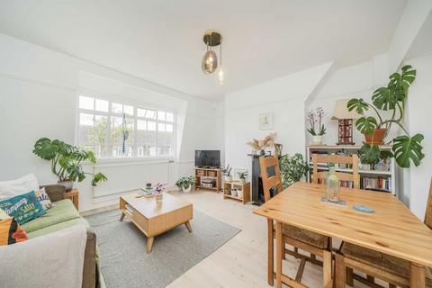 2 bedroom flat for sale, Streatham Hill, London SW2