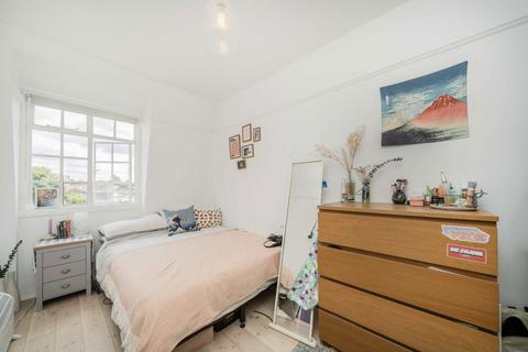 2 bedroom flat for sale, Streatham Hill, London SW2