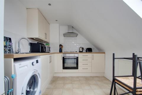 1 bedroom flat to rent, Shakespeare Road, Worthing BN11