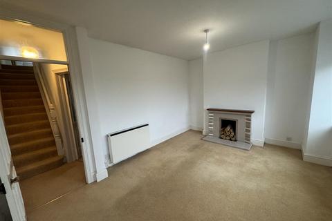 2 bedroom terraced house to rent, Pill Lane, Milford Haven