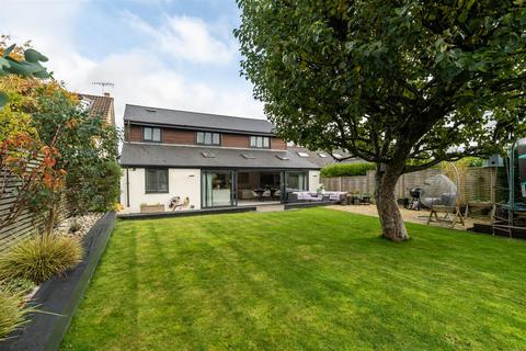 5 bedroom detached house for sale, The Green, Sheffield