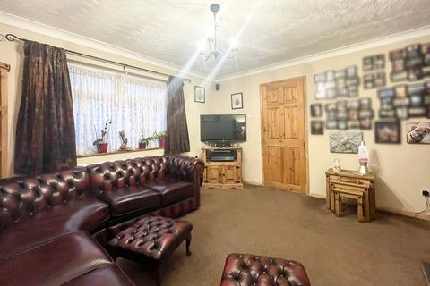 3 bedroom semi-detached house for sale, Mount Pleasant Road, Clapham, Bedford, MK41