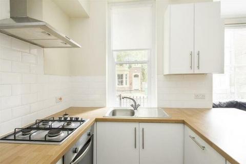 10 bedroom end of terrace house to rent, Burns Street, Nottingham, Nottinghamshire, NG7