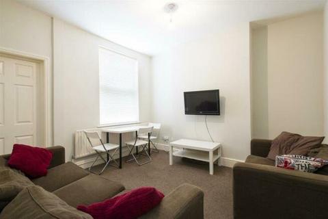 4 bedroom terraced house to rent, All Saints Terrace, Nottingham, Nottinghamshire, NG7