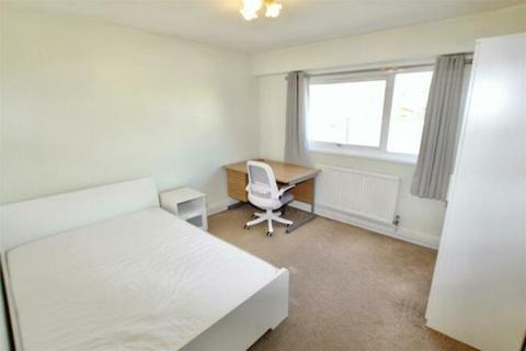 2 bedroom terraced house to rent, Lismore Close, Nottingham, Nottinghamshire, NG7