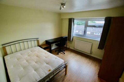 2 bedroom terraced house to rent, Cleveland Close, Nottingham, Nottinghamshire, NG7