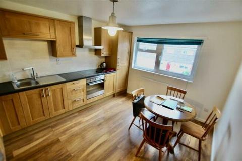Cleveland Close, Nottingham, Nottinghamshire, NG7