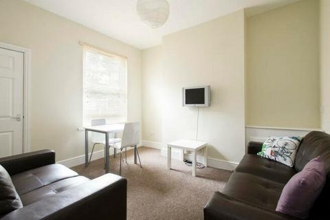 4 bedroom terraced house to rent, All Saints Terrace, Nottingham, Nottinghamshire, NG7