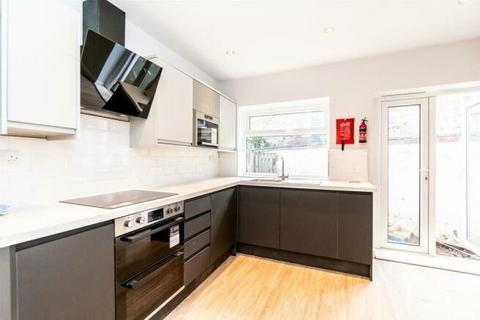 4 bedroom semi-detached house to rent, All Saints Street, Nottingham, Nottinghamshire, NG7