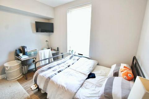 2 bedroom flat to rent, Larkdale Street, Nottingham, Nottinghamshire, NG7