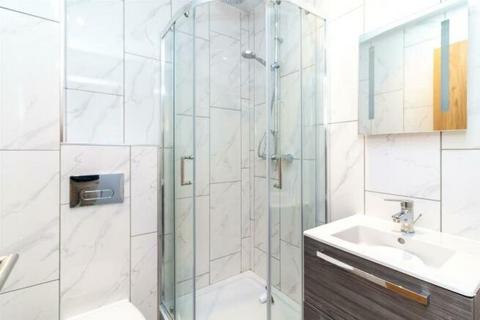 4 bedroom flat to rent, Howard Street, Nottingham, Nottinghamshire, NG1