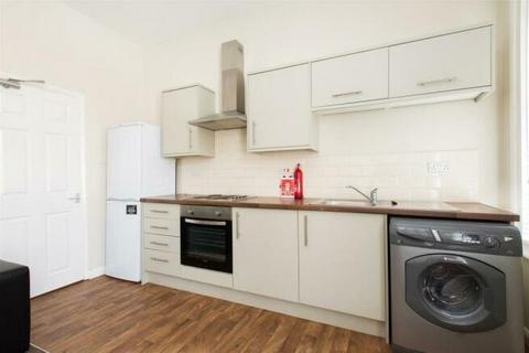 3 bedroom flat to rent, Portland Road, Nottingham, Nottinghamshire, NG7