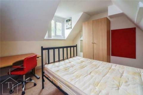 4 bedroom terraced house to rent, Balfour Road, Nottingham, Nottinghamshire, NG7