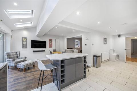 18 Badgerwood Glade, Wetherby, LS22 7XR