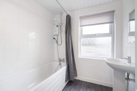2 bedroom end of terrace house to rent, Denman Street, Nottingham, Nottinghamshire, NG7
